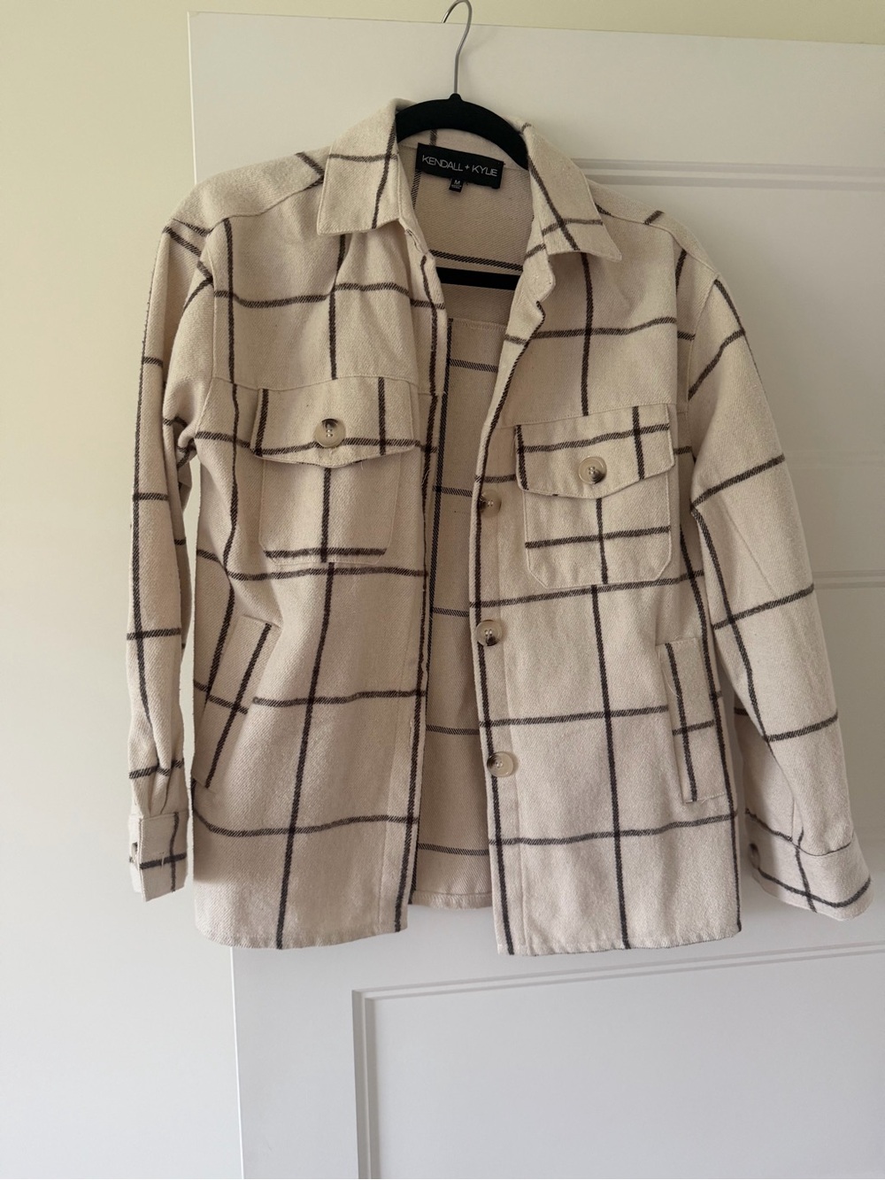 Kendall & Kylie women’s Medium Cream Windowpane Shacket